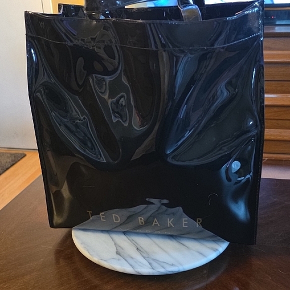 Ted Baker Glossy Black Tote with Bow 🖤💝 - Picture 6 of 16